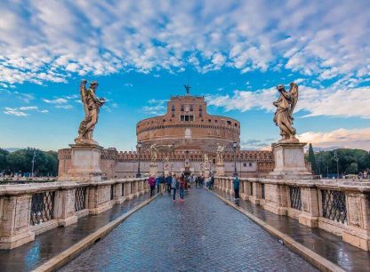 VATICAN CITY WALKING TOUR WITH SISTINE CHAPEL AND SAINT PETERS BASILICA